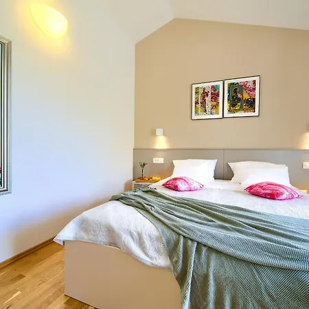 Adrimar * Врбник