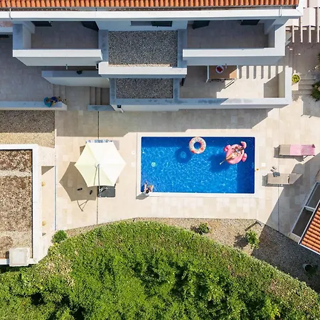 Adrimar Врбник