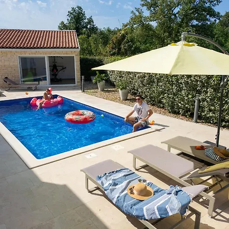 Villa Adrimar *