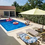 Villa Adrimar *